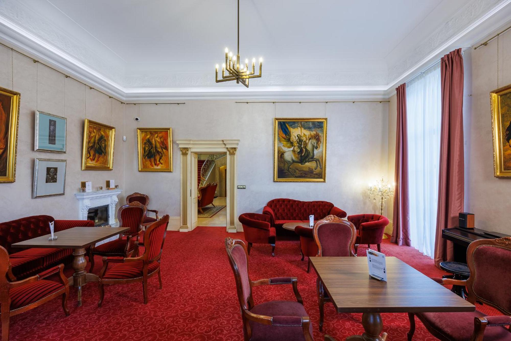Hotel Chateau Cihelny Karlowe Wary Zewnętrze zdjęcie