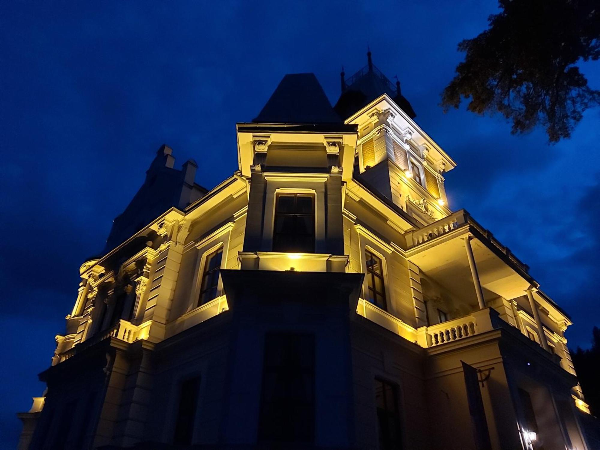 Hotel Chateau Cihelny Karlowe Wary Zewnętrze zdjęcie